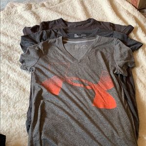 Bundle of 4 Under Armour Shirts Heat Gear!
